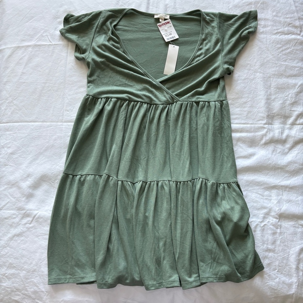 T.J.Maxx Sage Green V-Neck Ribbed Top
